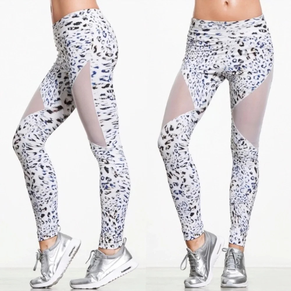 Varley Bicknell Mesh Leggings in Snow‎ Lion
